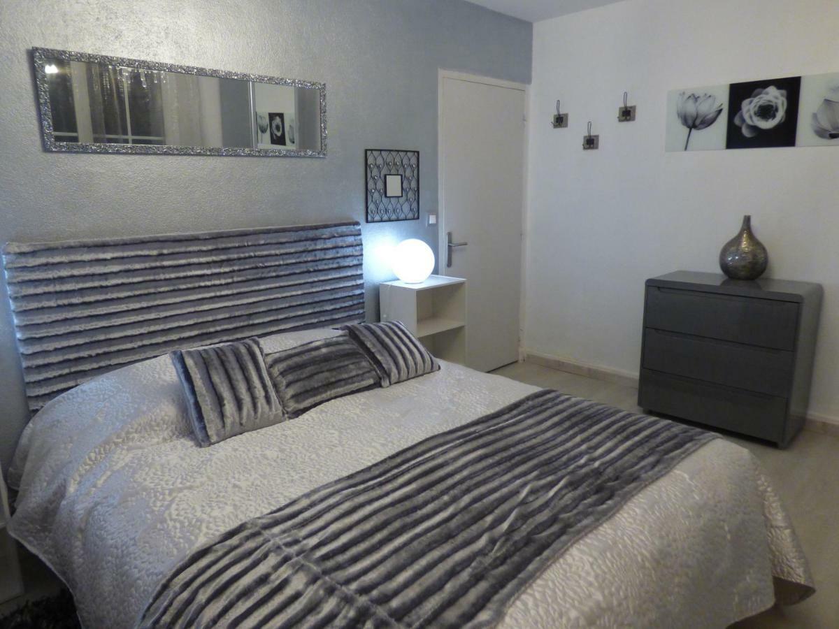 VILLA MAISON BLANCHE TULLE 1 à 4 personnes Esterno foto