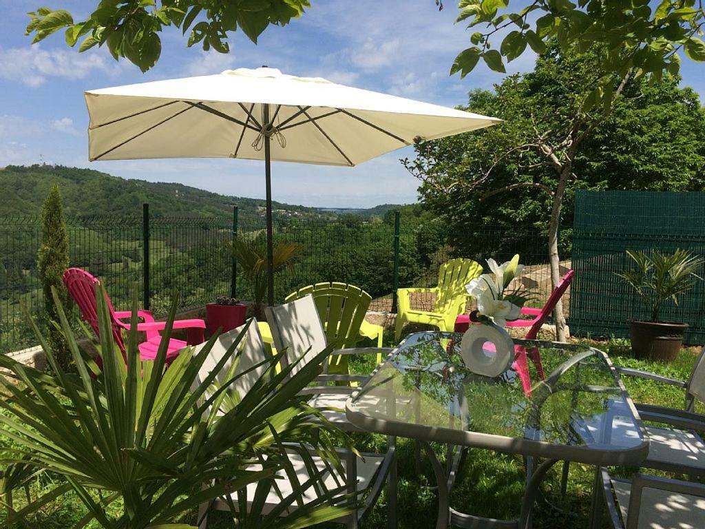 VILLA MAISON BLANCHE TULLE 1 à 4 personnes Esterno foto